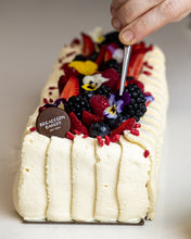 Load image into Gallery viewer, GF Mix Berry Log